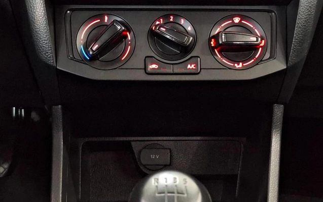 imagem-https://www.socarrao.com.br/sc-vehicle-images-prod/2990646/1789565695773-8339307_14_B_a07f2bdd93.jpeg