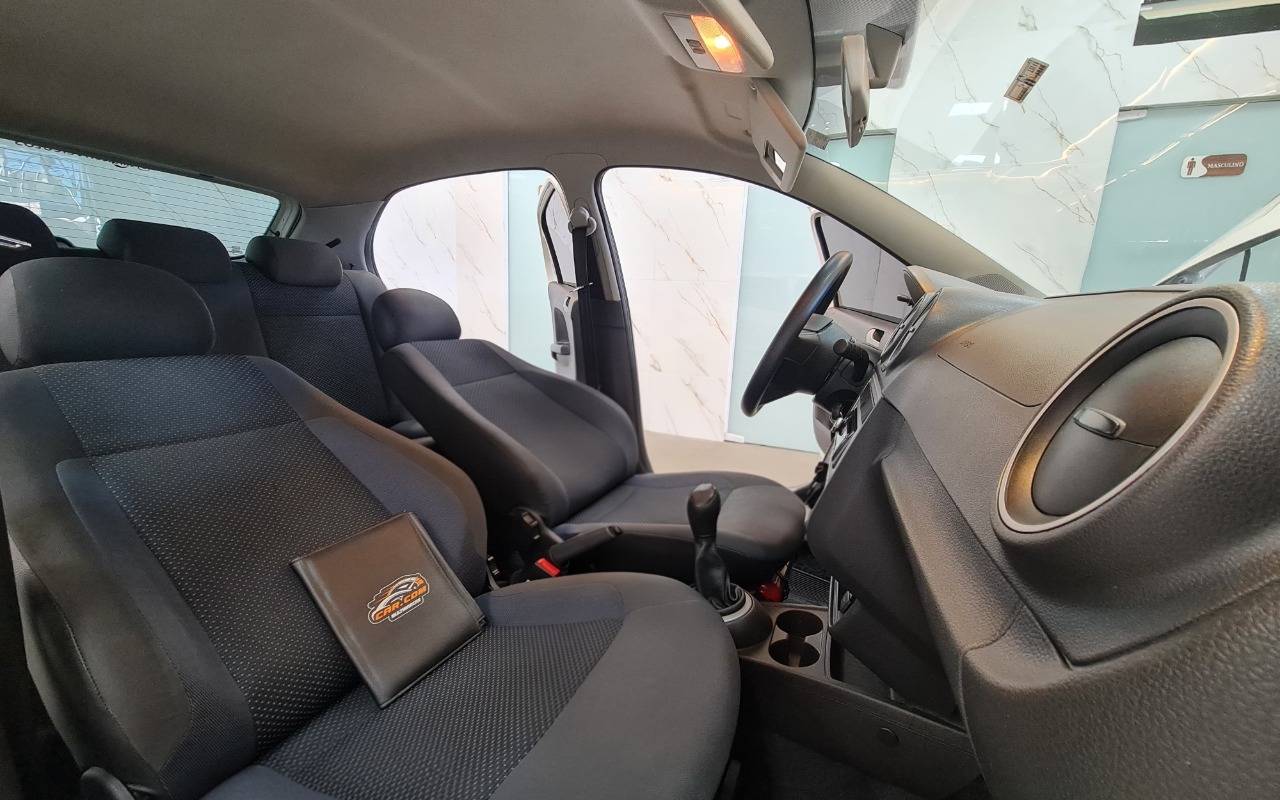 imagem-https://www.socarrao.com.br/sc-vehicle-images-prod/2990667/1785594900538-MTEuanBn.jpg