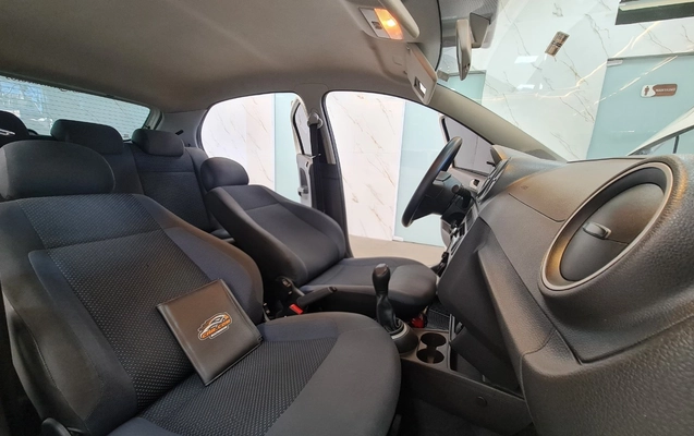 imagem-https://www.socarrao.com.br/sc-vehicle-images-prod/2990667/1785594900538-MTEuanBn.jpg