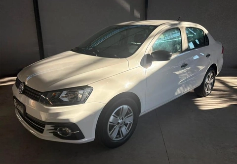 Volkswagen Voyage 2017 Branco — foto 1 de 3