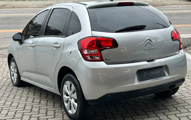 imagem-https://www.socarrao.com.br/sc-vehicle-images-prod/2990681/1789504991252-003_73f5d4b02057460ed4d85a81c436e63b.jpeg