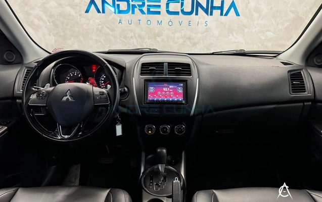 imagem-https://www.socarrao.com.br/sc-vehicle-images-prod/2990764/1789412334954-5dbbbebabdd4479795b88d90c6608a4b_1785596871128.jpg