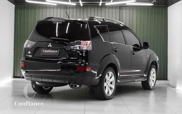 imagem-https://www.socarrao.com.br/sc-vehicle-images-prod/2990803/1789051932285-8317865_2_B_f32fbc9ace.jpeg