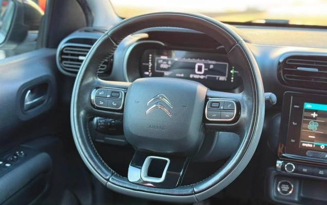 imagem-https://www.socarrao.com.br/sc-vehicle-images-prod/2990816/1786735618509-8339977_3_B_e9019c02e8.jpeg