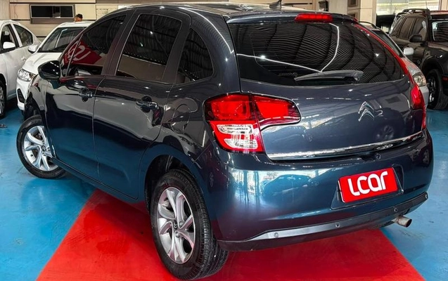 imagem-https://www.socarrao.com.br/sc-vehicle-images-prod/2990831/1788375804793-8340011_9_B_56ca9bfd4e.jpeg