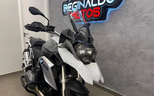 imagem-https://www.socarrao.com.br/sc-vehicle-images-prod/2990835/1788379385142-7624995_3_B_c81d93649e.jpeg