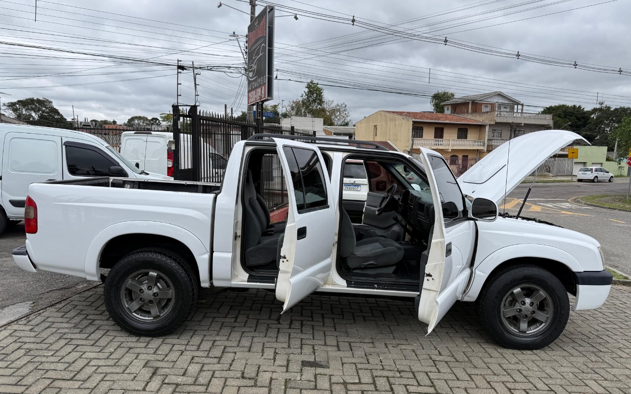 imagem-https://www.socarrao.com.br/sc-vehicle-images-prod/2990915/1785599748741-V2hhdHNBcHAgSW1hZ2UgMjAyNi0wNy0zMSBhdCAwOS41My4zOCAoNCkuanBlZw.jpeg