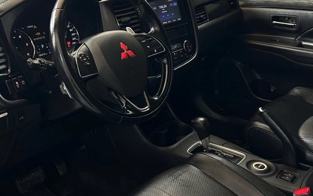 imagem-https://www.socarrao.com.br/sc-vehicle-images-prod/2990944/1785600347652-gb-243bd70.jpeg