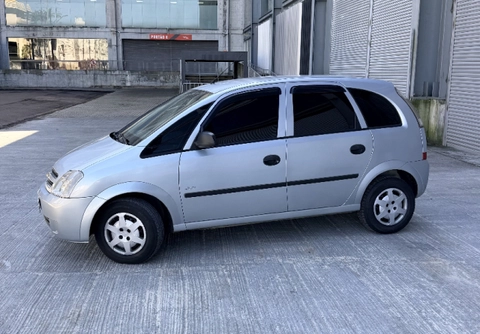 Chevrolet Meriva 2011 Prata — foto 1 de 3