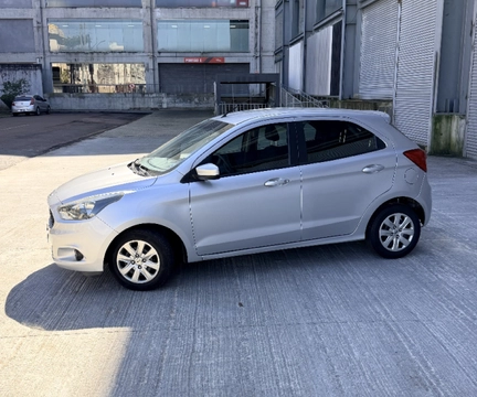 Ford Ka 2015 Prata — foto 1 de 3