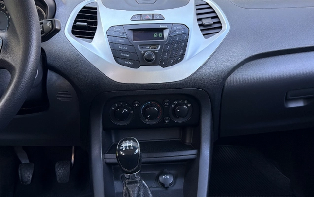 imagem-https://www.socarrao.com.br/sc-vehicle-images-prod/2991004/1786569379898-app-photos-6VBRsRfSzKTOlG9wAu9eQCSKBh7tgQUX.jpg