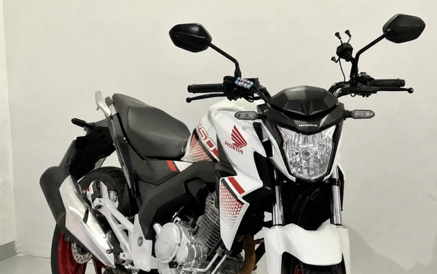 imagem-https://www.socarrao.com.br/sc-vehicle-images-prod/2991013/1785601399360-gb-6b69366.jpeg