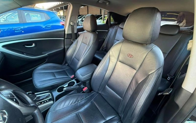 imagem-https://www.socarrao.com.br/sc-vehicle-images-prod/2991018/1788961085919-8340254_5_B_37f3b3360d.jpeg
