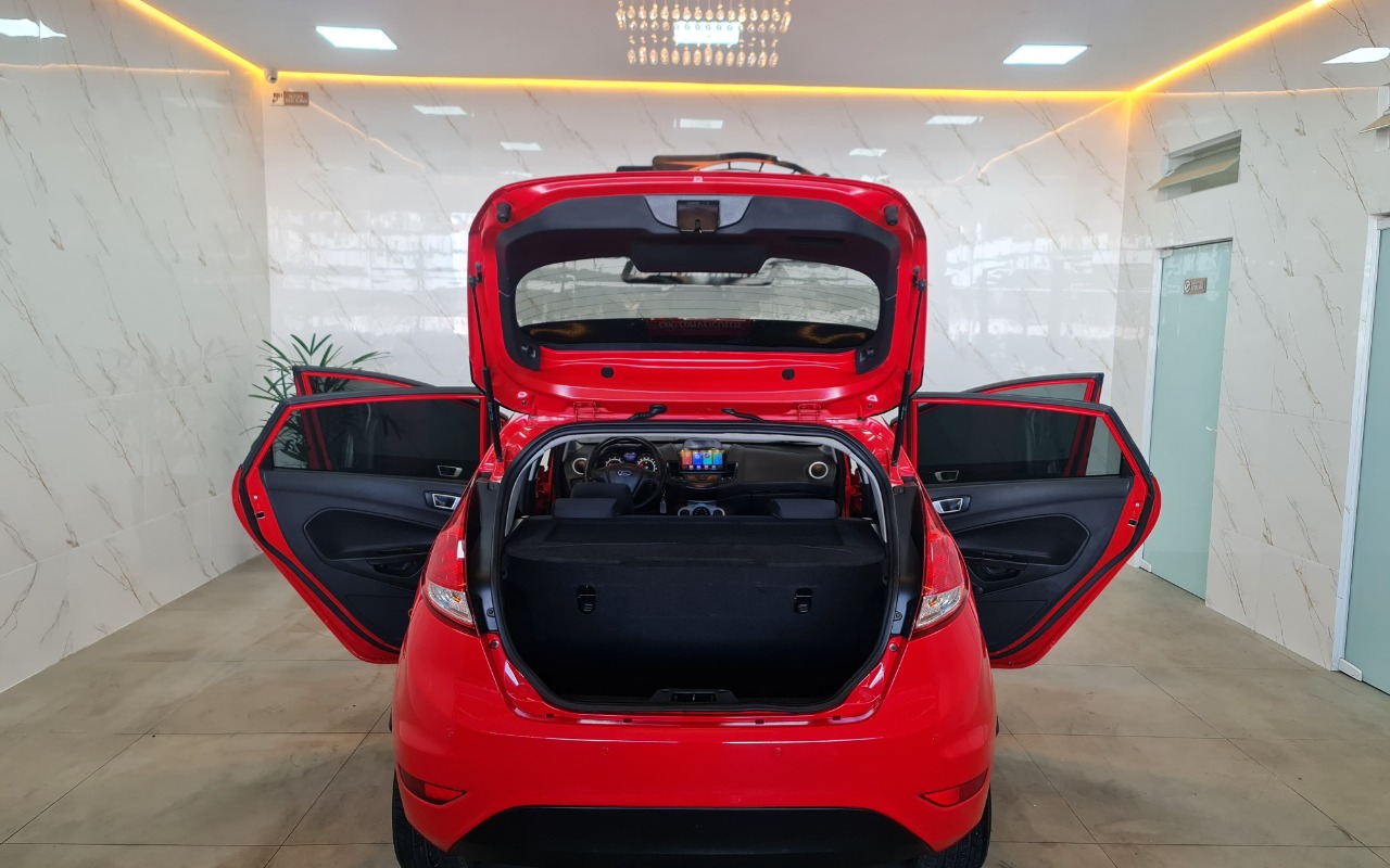 imagem-https://www.socarrao.com.br/sc-vehicle-images-prod/2991038/1785789343452-MTYuanBn.jpg