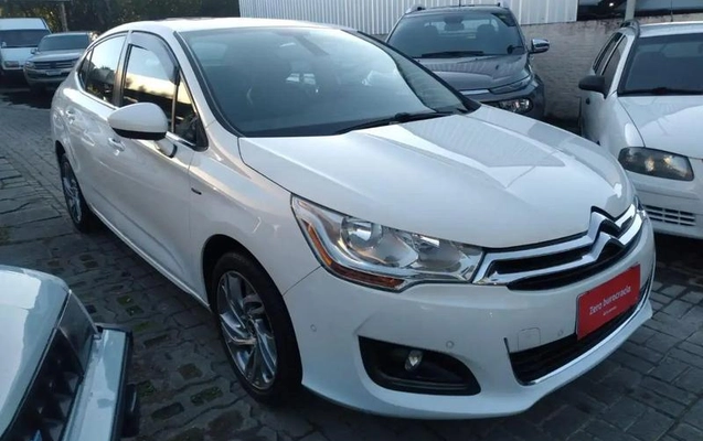 imagem-https://www.socarrao.com.br/sc-vehicle-images-prod/2991045/1787770470358-8319313_3_B_40d7c3fc52.jpeg