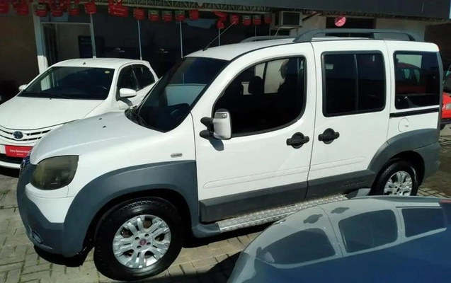 imagem-https://www.socarrao.com.br/sc-vehicle-images-prod/2991057/1787770582118-8321118_12_B_225793a9f8.jpeg