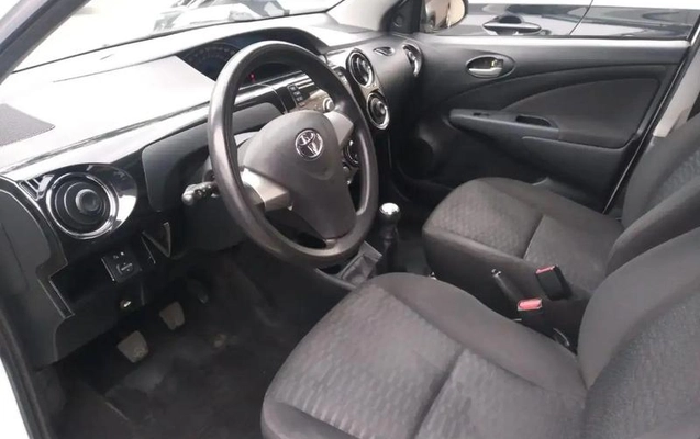 imagem-https://www.socarrao.com.br/sc-vehicle-images-prod/2991058/1787770620775-8322290_1_B_c0e6d90036.jpeg