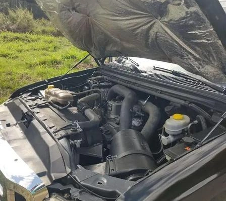 imagem-https://www.socarrao.com.br/sc-vehicle-images-prod/2991059/1787770648008-8330381_5_B_b84db78103.jpeg