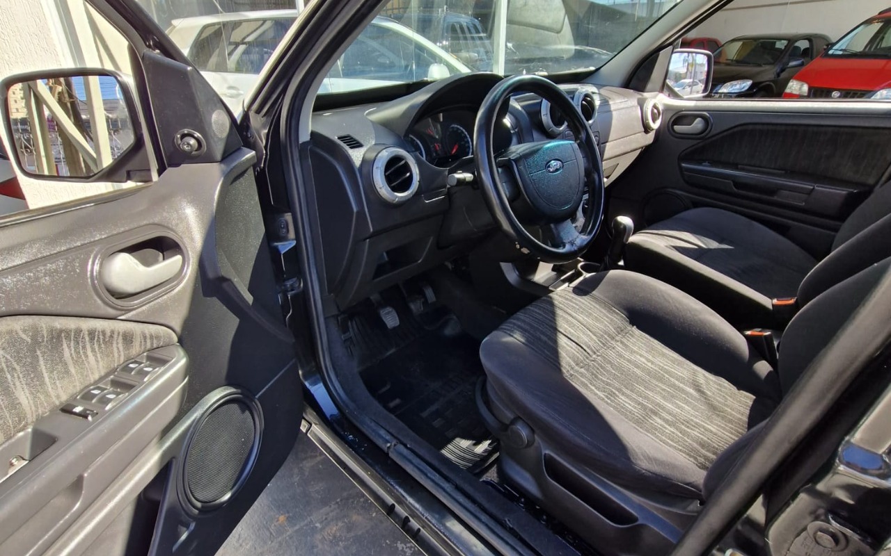 imagem-https://www.socarrao.com.br/sc-vehicle-images-prod/2991102/1785602926681-MjQuanBlZw.jpeg