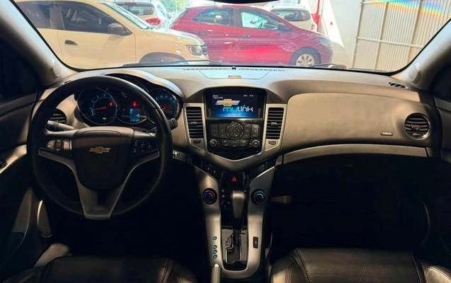 imagem-https://www.socarrao.com.br/sc-vehicle-images-prod/2991124/1787224305998-8336954_14_B_402c36a043.jpeg