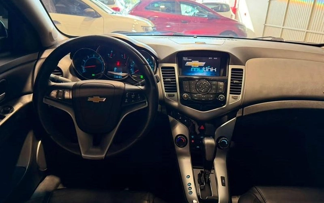 imagem-https://www.socarrao.com.br/sc-vehicle-images-prod/2991124/1787224305999-8336954_13_B_007793ffcf.jpeg
