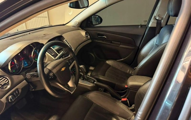 imagem-https://www.socarrao.com.br/sc-vehicle-images-prod/2991124/1787224306003-8336954_9_B_49a5c2baec.jpeg