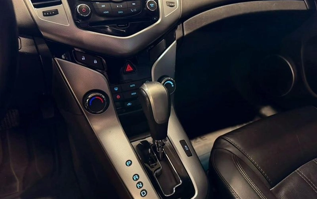 imagem-https://www.socarrao.com.br/sc-vehicle-images-prod/2991124/1787224306012-8336954_14_B_19450cb518.jpeg