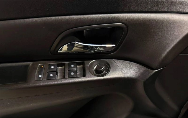 imagem-https://www.socarrao.com.br/sc-vehicle-images-prod/2991124/1787224306013-8336954_19_B_cb5357d2b3.jpeg