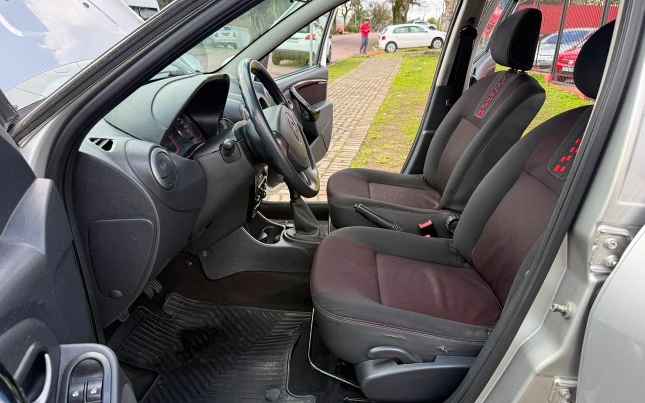 imagem-https://www.socarrao.com.br/sc-vehicle-images-prod/2991126/1785603598632-V2hhdHNBcHAgSW1hZ2UgMjAyNi0wNy0yMyBhdCAxMy4xOC41OCAoMikuanBlZw.jpeg