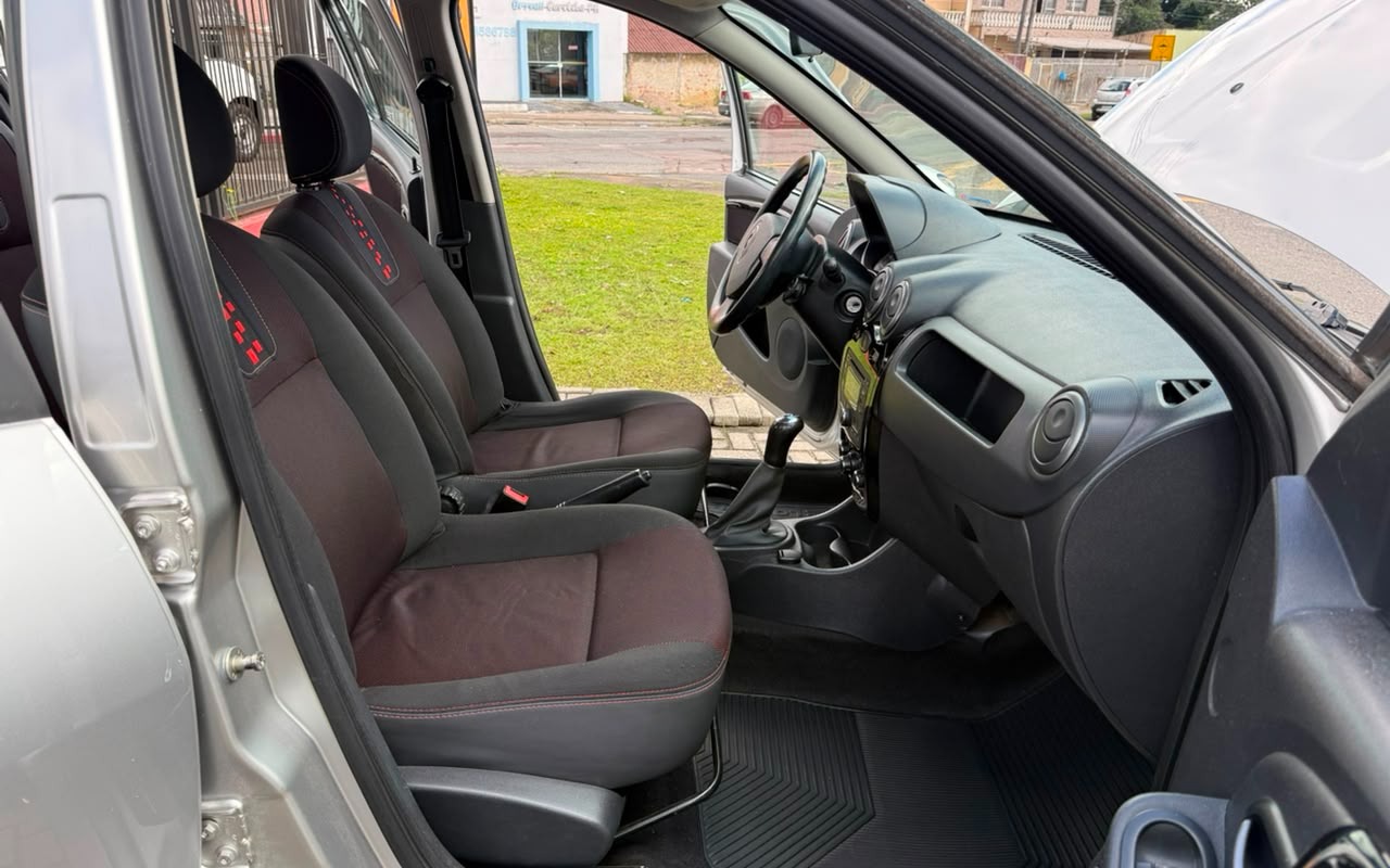 imagem-https://www.socarrao.com.br/sc-vehicle-images-prod/2991126/1785603598700-V2hhdHNBcHAgSW1hZ2UgMjAyNi0wNy0yMyBhdCAxMy4xOC41OS5qcGVn.jpeg