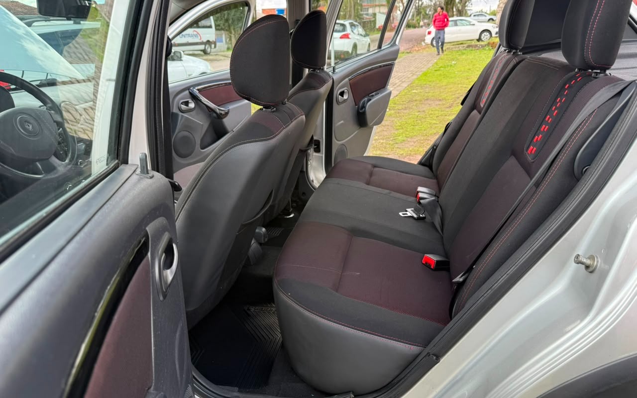 imagem-https://www.socarrao.com.br/sc-vehicle-images-prod/2991126/1785603598783-V2hhdHNBcHAgSW1hZ2UgMjAyNi0wNy0yMyBhdCAxMy4xOC41OCAoMykuanBlZw.jpeg