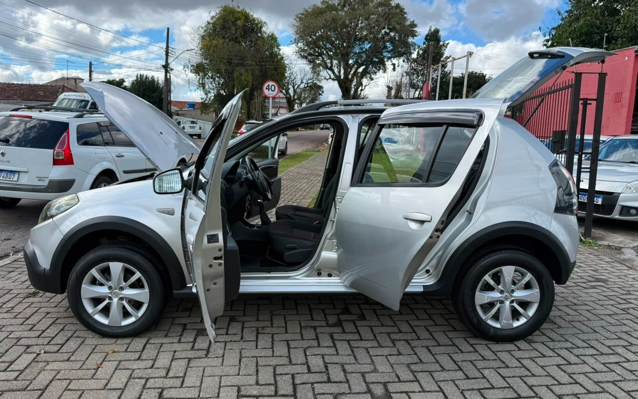 imagem-https://www.socarrao.com.br/sc-vehicle-images-prod/2991126/1785603598884-V2hhdHNBcHAgSW1hZ2UgMjAyNi0wNy0yMyBhdCAxMy4xOC41OSAoMikuanBlZw.jpeg
