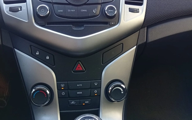imagem-https://www.socarrao.com.br/sc-vehicle-images-prod/2991207/1786729751176-V2hhdHNBcHAgSW1hZ2UgMjAyNi0wOC0wMSBhdCAxMi41MS4zMyAoMSkuanBlZw.jpeg