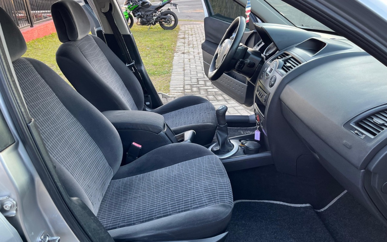 imagem-https://www.socarrao.com.br/sc-vehicle-images-prod/2991226/1785605660193-V2hhdHNBcHAgSW1hZ2UgMjAyNi0wOC0wMSBhdCAxNC4xMy41MiAoMykuanBlZw.jpeg