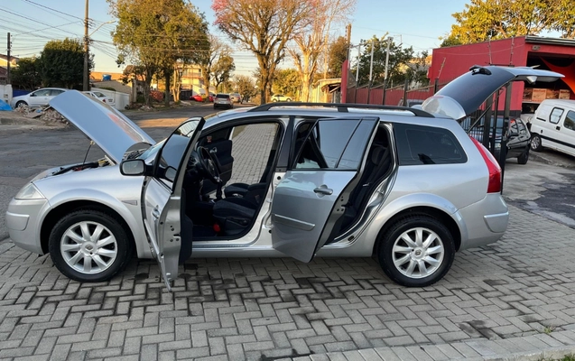 imagem-https://www.socarrao.com.br/sc-vehicle-images-prod/2991226/1785605660281-V2hhdHNBcHAgSW1hZ2UgMjAyNi0wOC0wMSBhdCAxNC4xMy41MC5qcGVn.jpeg