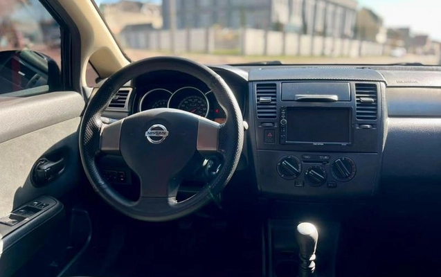 imagem-https://www.socarrao.com.br/sc-vehicle-images-prod/2991660/1788981302046-8318648_4_B_55341f2343.jpeg