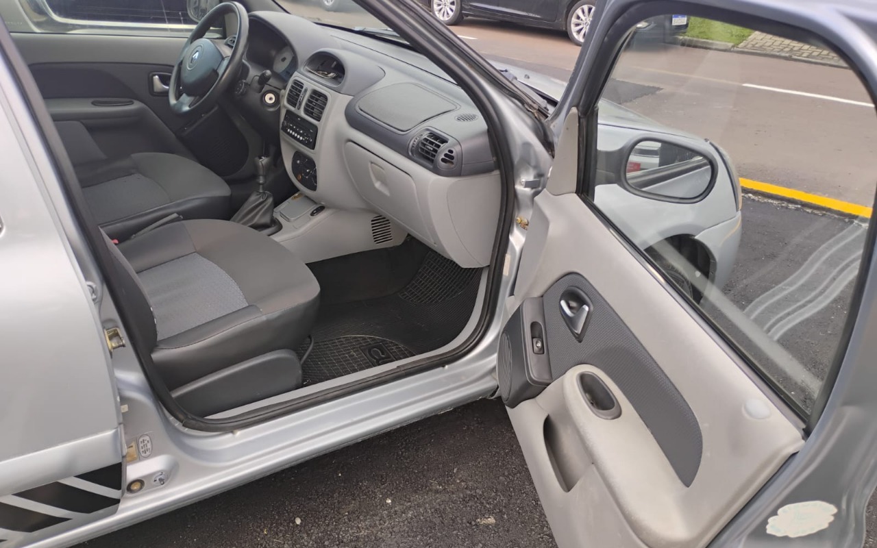 imagem-https://www.socarrao.com.br/sc-vehicle-images-prod/2991671/1785608122899-V2hhdHNBcHAgSW1hZ2UgMjAyNi0wNy0yMyBhdCAxNS4zOS4wMSAoMSkuanBlZw.jpeg