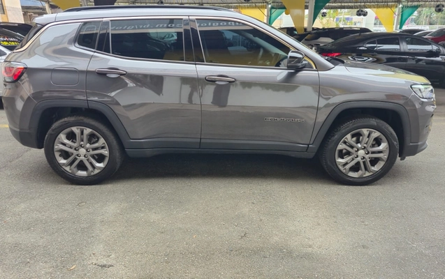 imagem-https://www.socarrao.com.br/sc-vehicle-images-prod/2991676/1785608199254-MjQ0YjYxNjgtNjM2MS00NmM4LTk0OWItZTQ2MjdhNjA2YmZjLmpwZWc.jpeg
