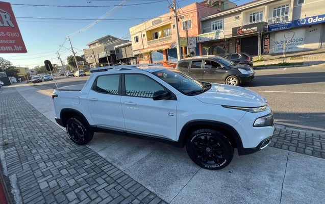 imagem-https://www.socarrao.com.br/sc-vehicle-images-prod/2991686/1789150928404-8340559_3_B_8b1ba798db.jpeg