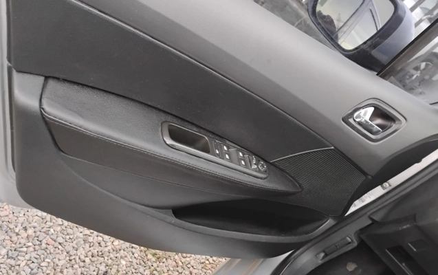 imagem-https://www.socarrao.com.br/sc-vehicle-images-prod/2991692/1785608947265-V2hhdHNBcHAgSW1hZ2UgMjAyNi0wNS0yOCBhdCAxNy4yNS4yOSAoMikuanBlZw.jpeg