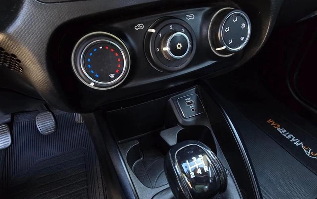 imagem-https://www.socarrao.com.br/sc-vehicle-images-prod/2991704/1789149419785-8315553_8_B_515b03b960.jpeg