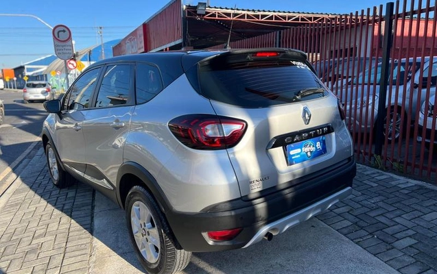 imagem-https://www.socarrao.com.br/sc-vehicle-images-prod/2991721/1785784256134-8340585_7_B_1cafdef04e.jpeg