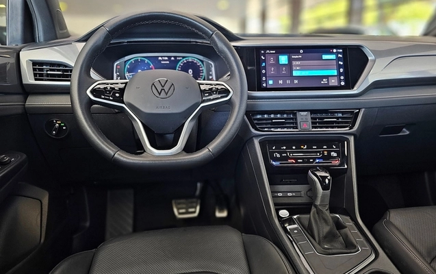 imagem-https://www.socarrao.com.br/sc-vehicle-images-prod/2991766/1789563758791-Mg0hgbQETo18jrnMrO0UzrsqYcnCUJrs.jpg