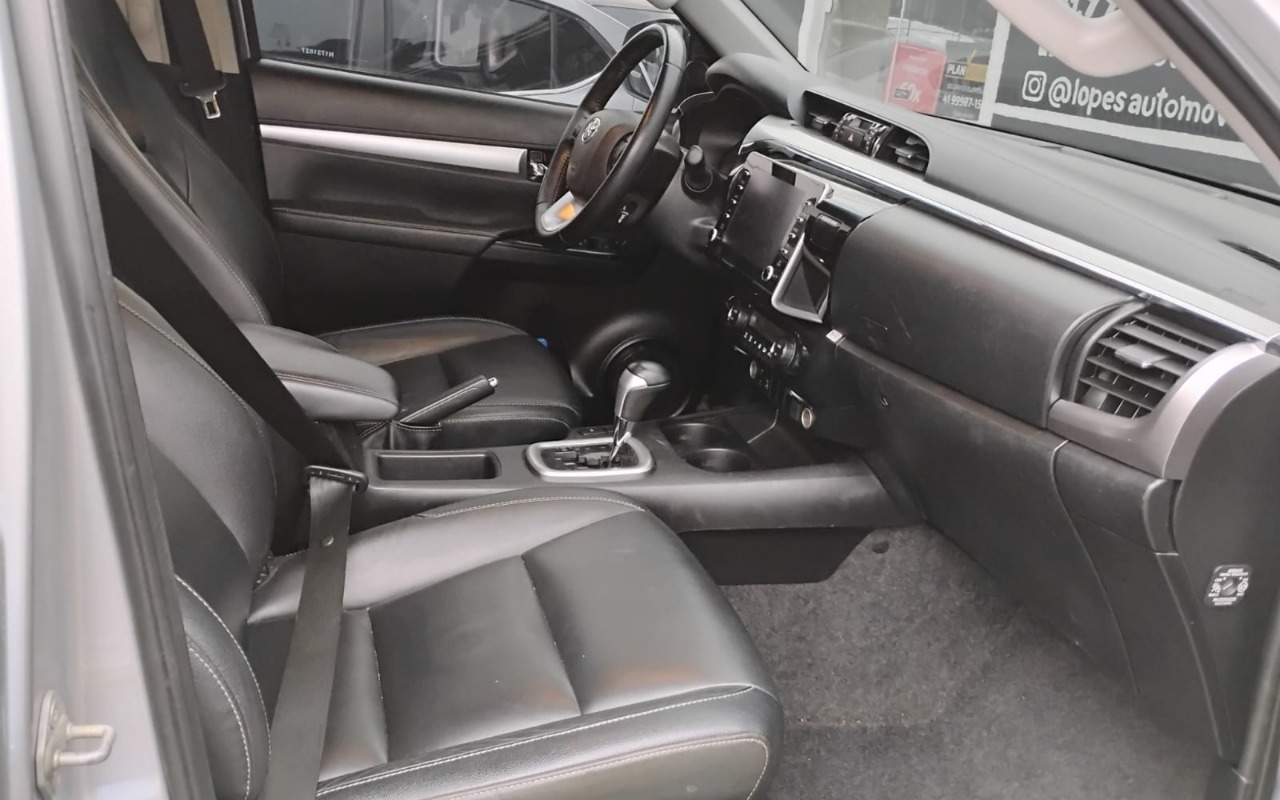 imagem-https://www.socarrao.com.br/sc-vehicle-images-prod/2991772/1785610543751-V2hhdHNBcHAgSW1hZ2UgMjAyNi0wNi0yMyBhdCAxNy4xOC4yMSAoMSkuanBlZw.jpeg
