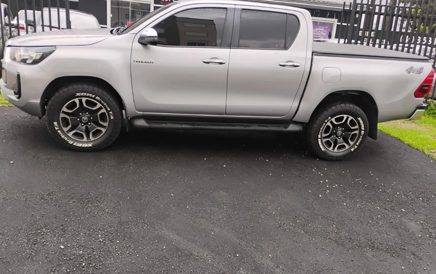 imagem-https://www.socarrao.com.br/sc-vehicle-images-prod/2991772/1788268008146-V2hhdHNBcHAgSW1hZ2UgMjAyNi0wOS0wMSBhdCAxMC4wMS4wOC5qcGVn.jpeg