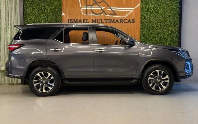 imagem-https://www.socarrao.com.br/sc-vehicle-images-prod/2991788/1788277734548-8336506_14_B_917ba97520.jpeg