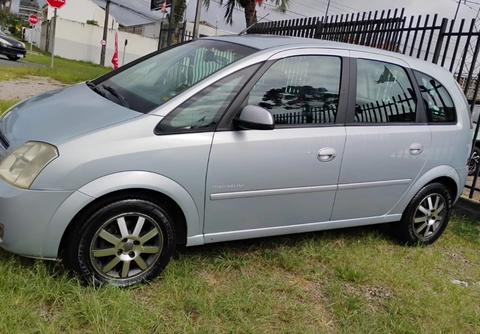 Chevrolet Meriva 2010 Prata — foto 1 de 3