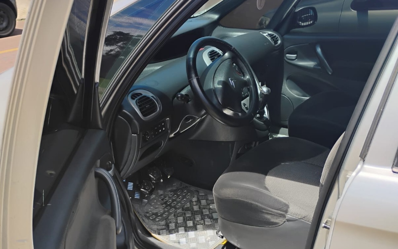 imagem-https://www.socarrao.com.br/sc-vehicle-images-prod/2991795/1785611405678-V2hhdHNBcHAgSW1hZ2UgMjAyNi0wMS0xOSBhdCAxMS4zOS4zOC5qcGVn.jpeg
