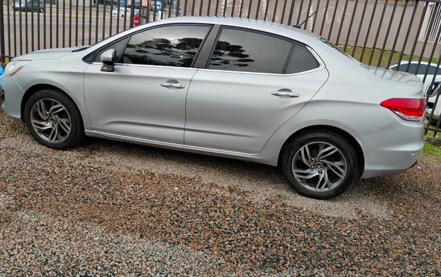 imagem-https://www.socarrao.com.br/sc-vehicle-images-prod/2991798/1785611648363-V2hhdHNBcHAgSW1hZ2UgMjAyNi0wNi0yNyBhdCAxMS41MS4zMyAoMikuanBlZw.jpeg