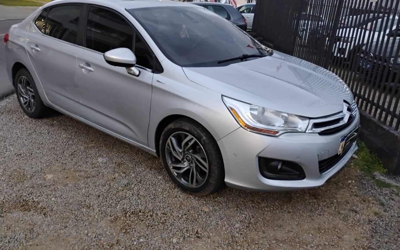 imagem-https://www.socarrao.com.br/sc-vehicle-images-prod/2991798/1785611648500-V2hhdHNBcHAgSW1hZ2UgMjAyNi0wNi0xOSBhdCAxOC4zMS4wMC5qcGVn.jpeg
